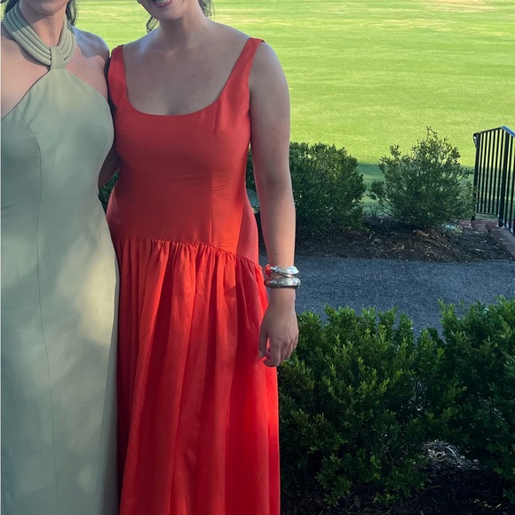 Hutch Ridge Gown - Picture 5 of 6